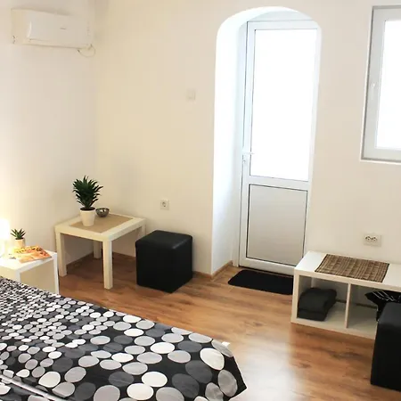 아파트 Hideout Plovdiv: A Quiet In The City Center. 플로브디프